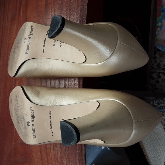 Etienne Aigner Gold Metallic Leather Heels Pumps Size 9.5 - Picture 8 of 8